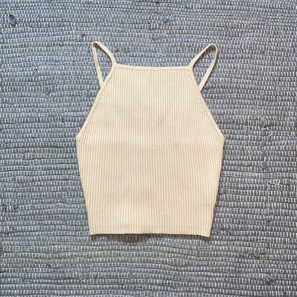 Forever 21 Tops - FOREVER 21 Crop Top